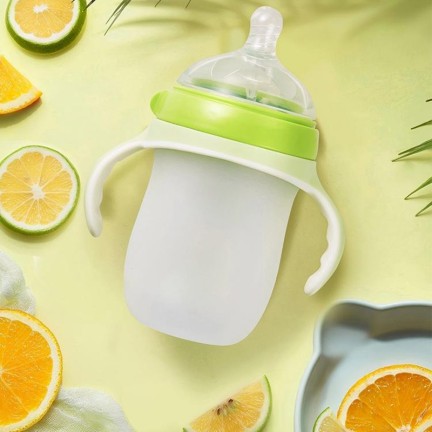 Anti-colic wide neck silicone baby bottle