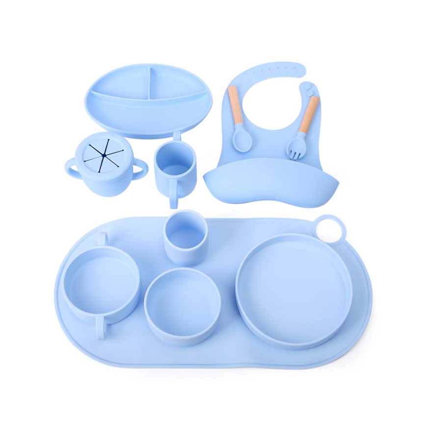Soft and drop-resistant silicone baby tableware set