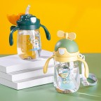 Propeller-shaped lid baby straw water bottle