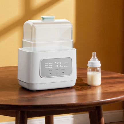 Precision temperature control milk warmer